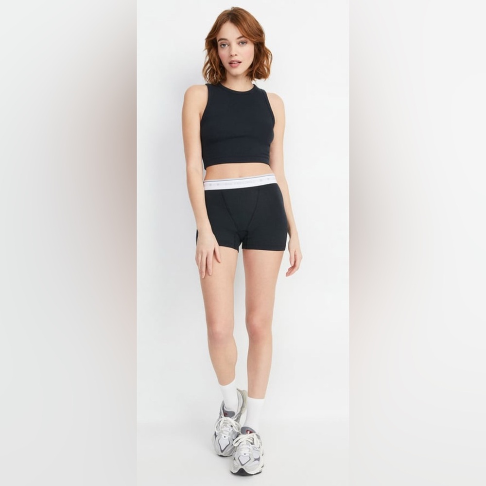 BNWOT Alice + Olivia Big Feelings Stacey Pj Set Black, Medium $138, SOLD OUT!